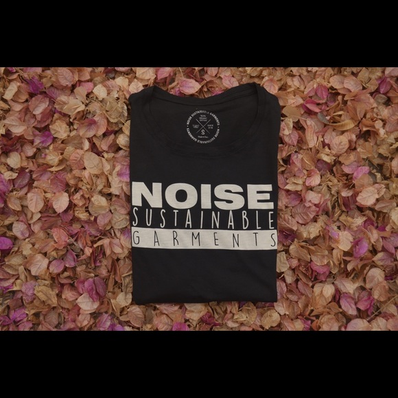 Men T-shirt - Picture 3 of 3